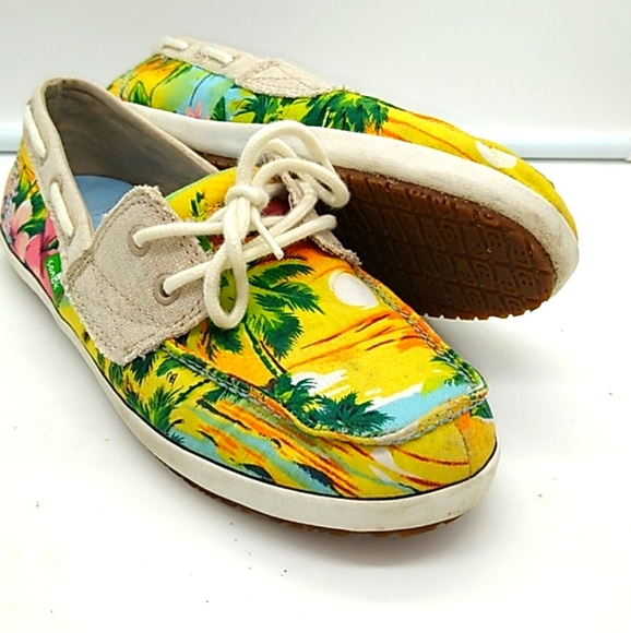 Sanuk | Shoes | Sanuk Hawaiian Tropical 